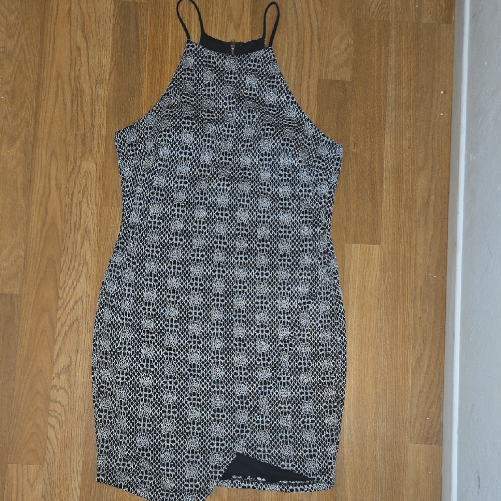 Trac Black and White Geometric Mini Dress